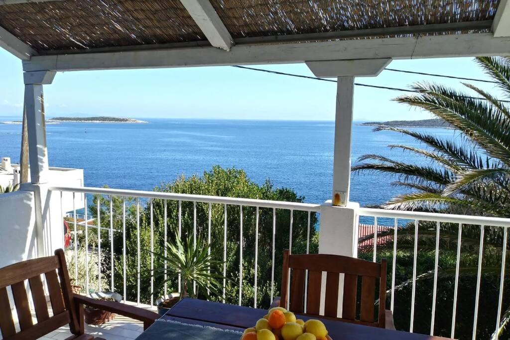 فيلا Getaway House Gundula Podstrazje المظهر الخارجي الصورة